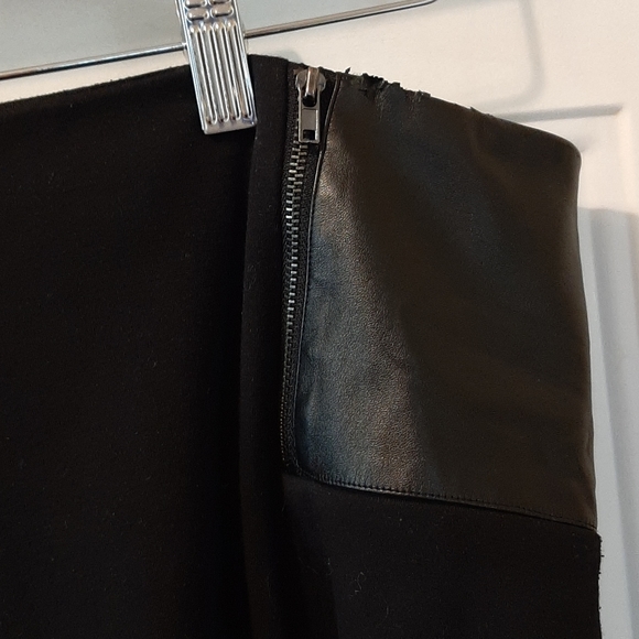 Ladies Calvin Klein black skirt with faux … - Picture 3 of 8
